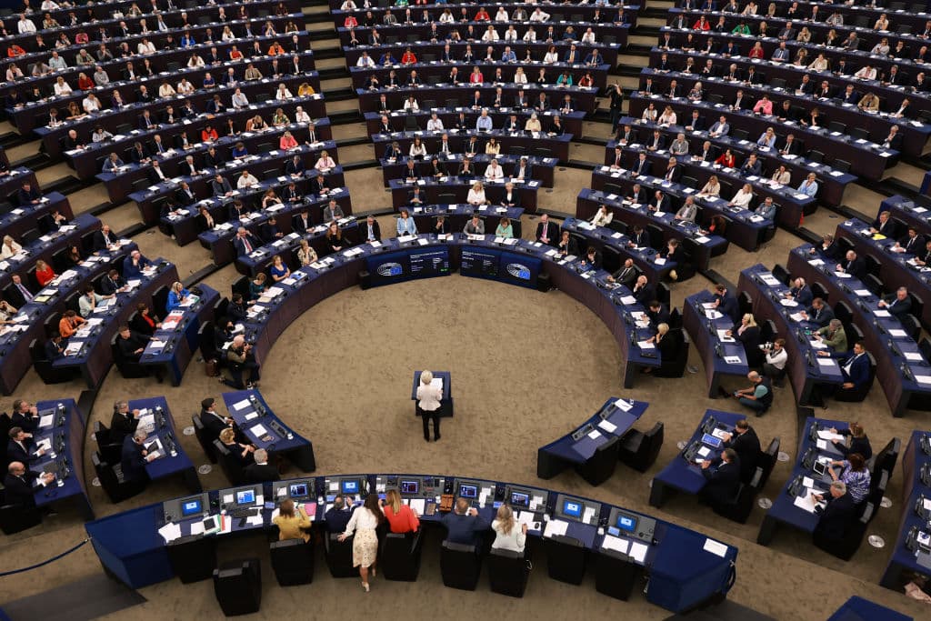 European Parliament to Spice Up Debates with Blue Card Challenge